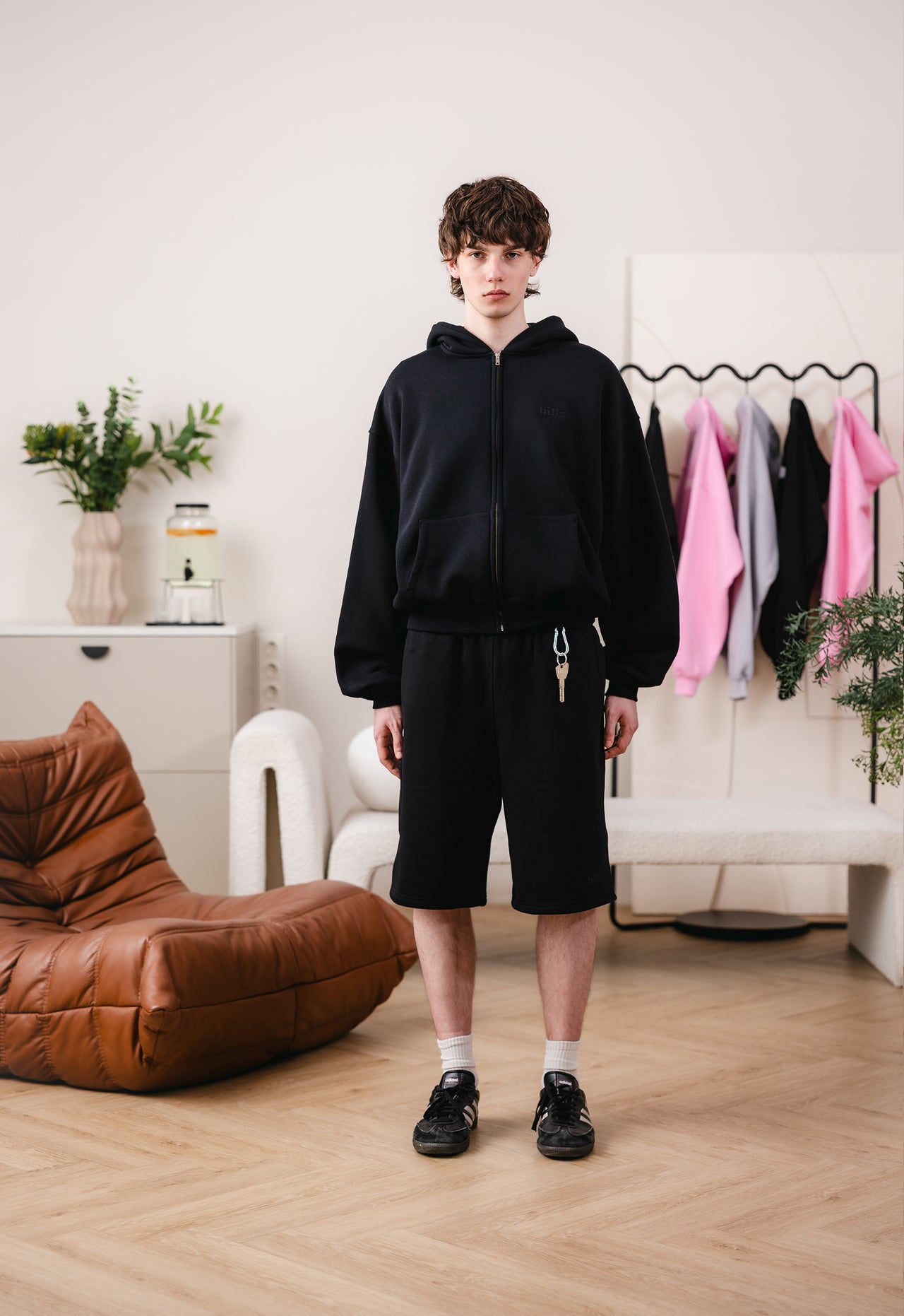 BASIC ZIP HOODIE (black)