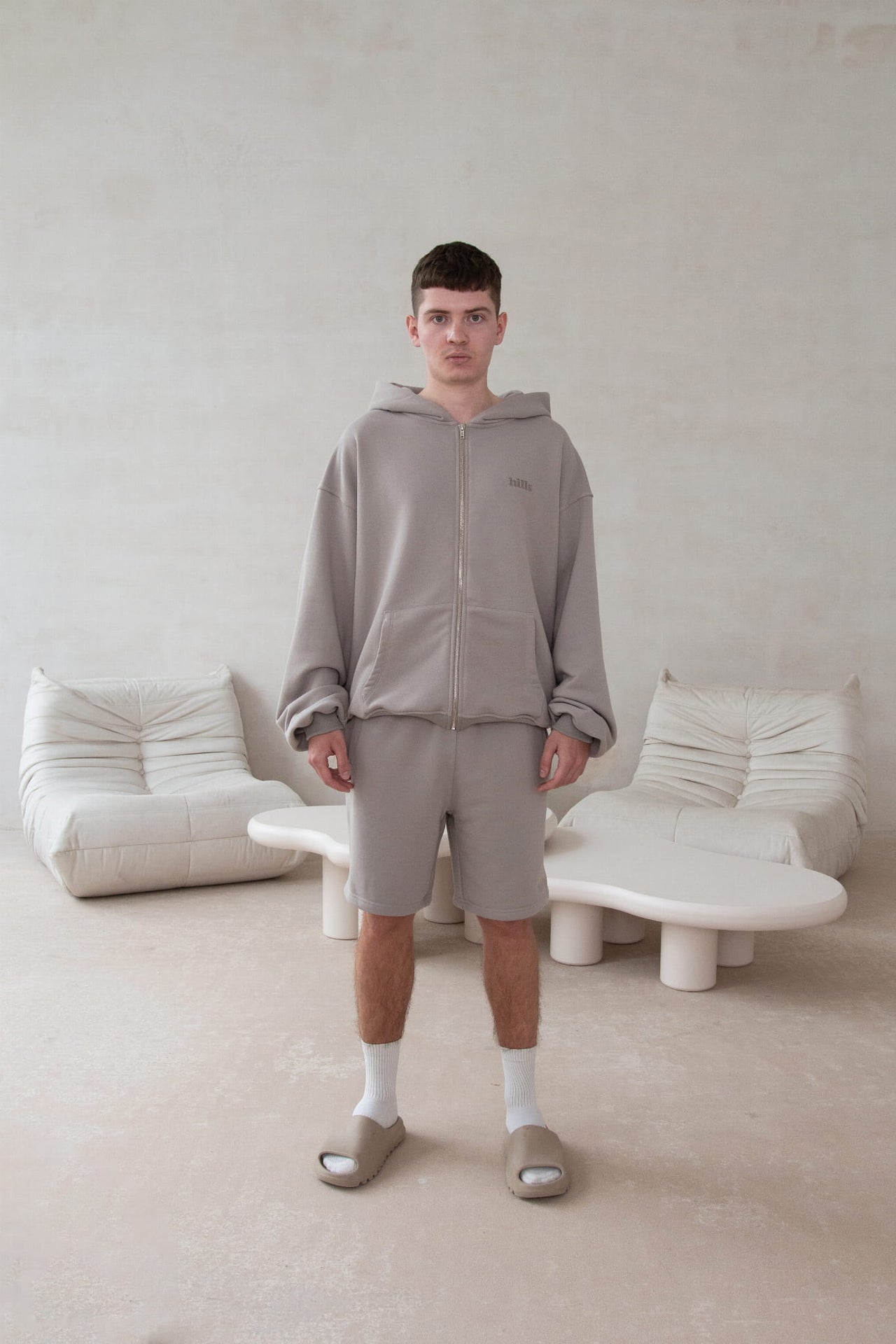 BASIC ZIP HOODIE (taupe)