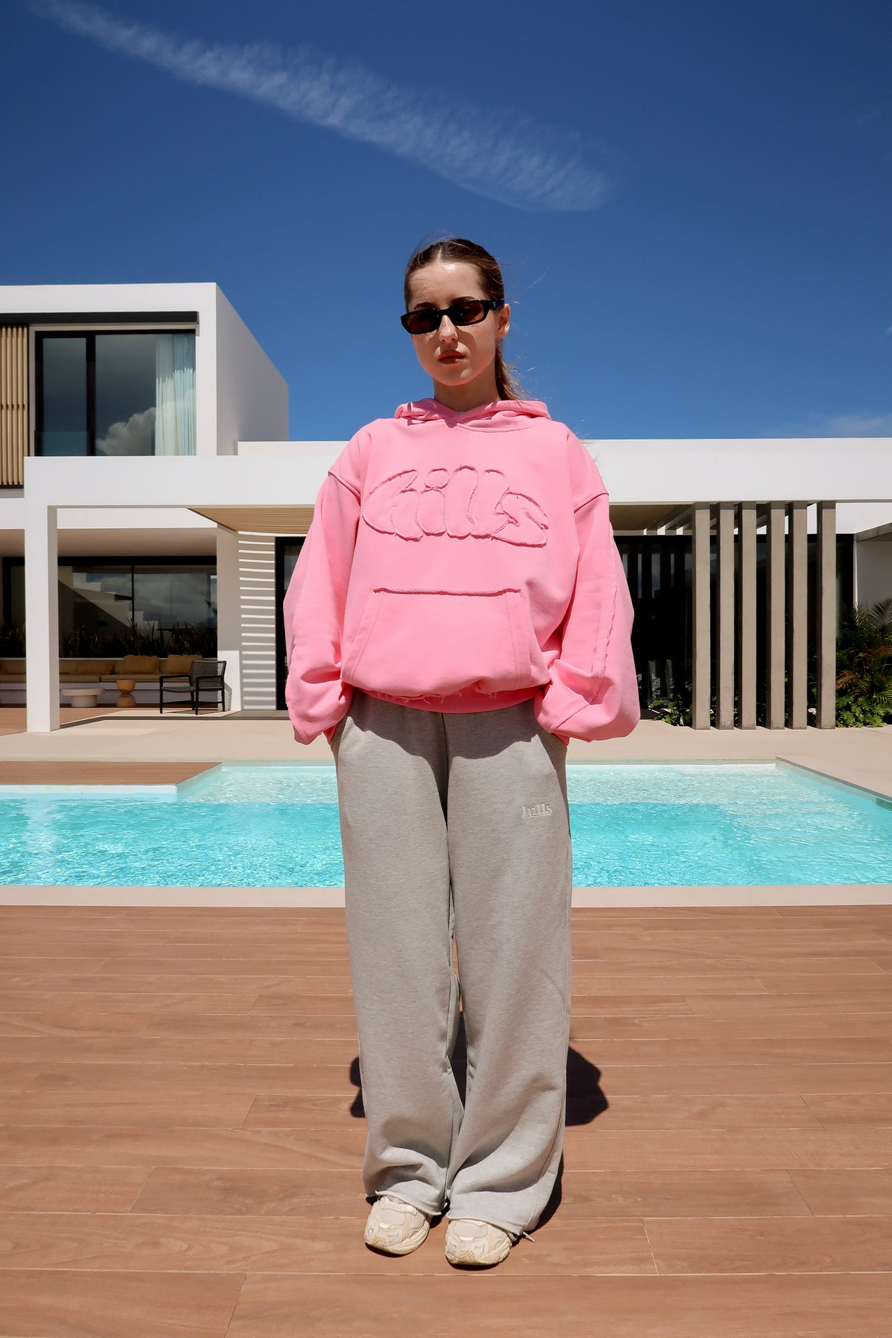 FLUFFY HOODIE (pink)