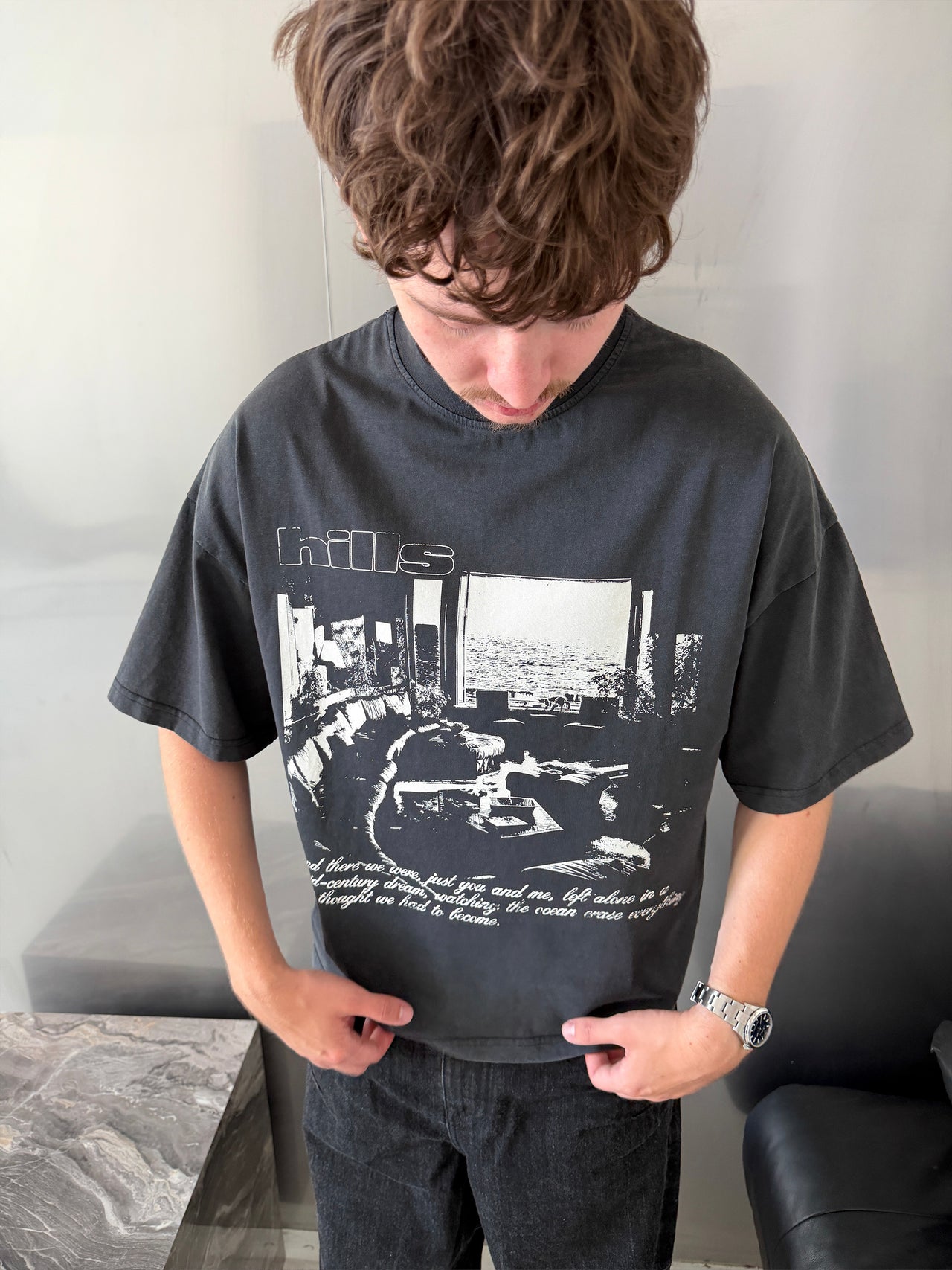 INTERIOR TEE (washed black)