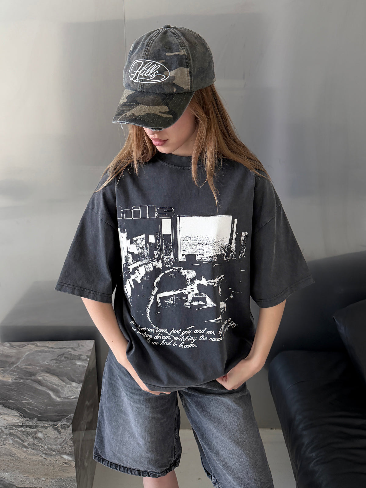 INTERIOR TEE (washed black)